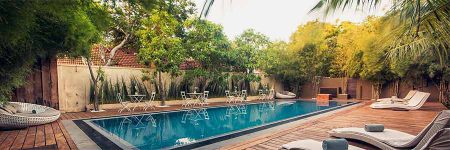 Pool Side © Hotel Pledge3 Negombo